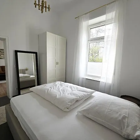 Stunning 1 Bedroom Next To Kurpark *